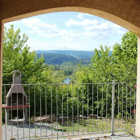 Holiday home Peaceful In Ardeche With Pool