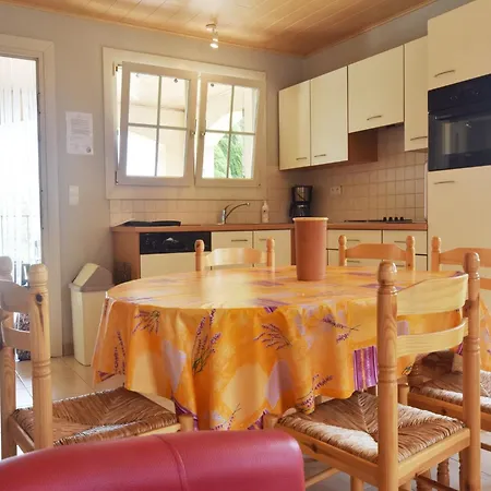בית נופש Peaceful In Les Vans, Ardeche With Pool *