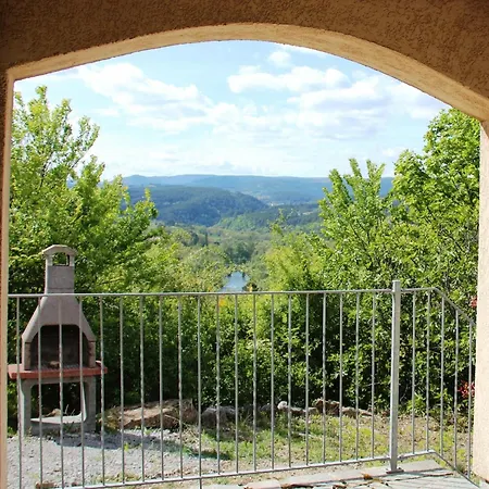 Peaceful In Les Vans, Ardeche With Pool לס ואנס